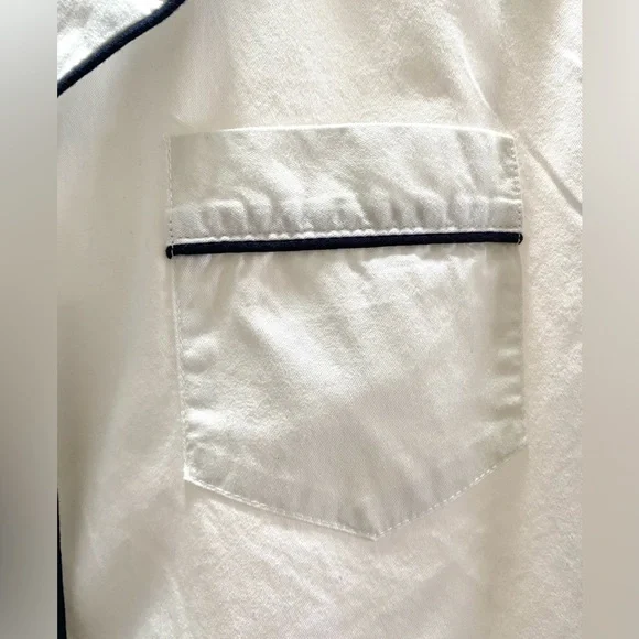Petite Plume Women's White 100% Cotton Button-Down Nightshirt Navy Piping M - Picture 3 of 6